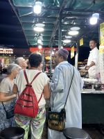 am Schneckenstand - Mohammed erklärt die Delikatesse