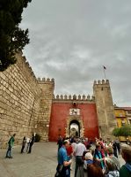 Sevilla - am Löwentor zur Alcazaba