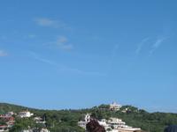 Von Cala Blanca über Maó-Mahón, Binibeca nach Cova d'en Xoroi