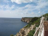 Von Cala Blanca über Maó-Mahón, Binibeca nach Cova d'en Xoroi