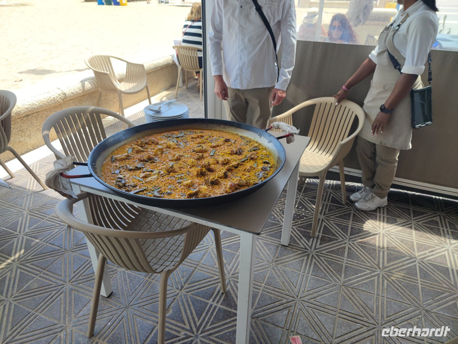 111-Paella-Essen