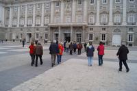 Wir schreiten in den Palast ein 