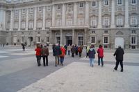 Wir schreiten in den Palast ein 