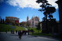 Am Prado: Blick auf die Königl. Sprachakademie und die Hieronymuskirche