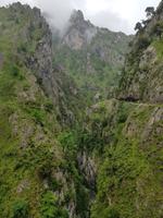 Wanderreise Nord-Spanien – Jakobsweg und Atlantik: 9 Tage Wanderreise in Nordspanien mit San Sebastian – Picos de Europa – Jakobsweg – Santiago de Compostela – Atlantikküste – Porto