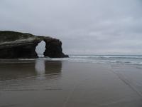 Bizarre Felsen am Strand von As Catedrais