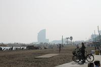 Spaziergang am Strand von Barcelona