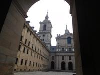 Kirche und Innenhof El Escorial
