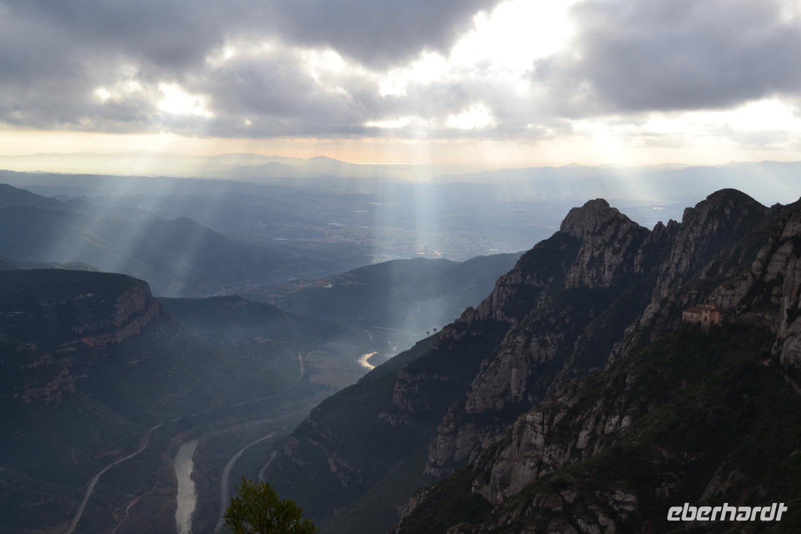 Blick vom Kloster Montserrat in Richtung Küste