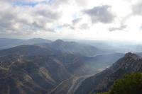 Blick hinab vom Kloster Montserrat