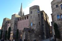 Alte Stadtmauer und Teilstück des römischen Viadukts