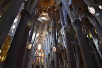 Im Inneren der Sagrada Família