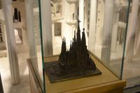 Bronzemodell der fertigen Sagrada Família