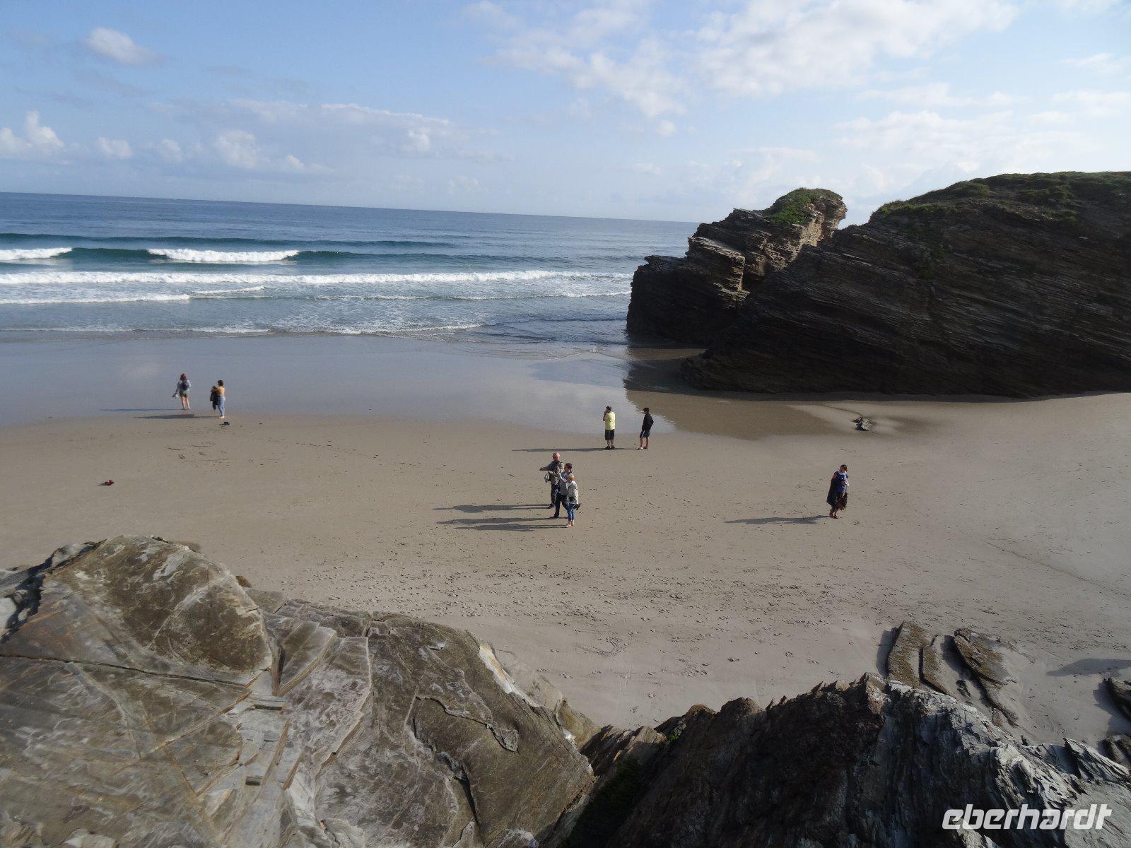 Bald wird der Strand überschwemmt sein