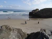 Bald wird der Strand überschwemmt sein