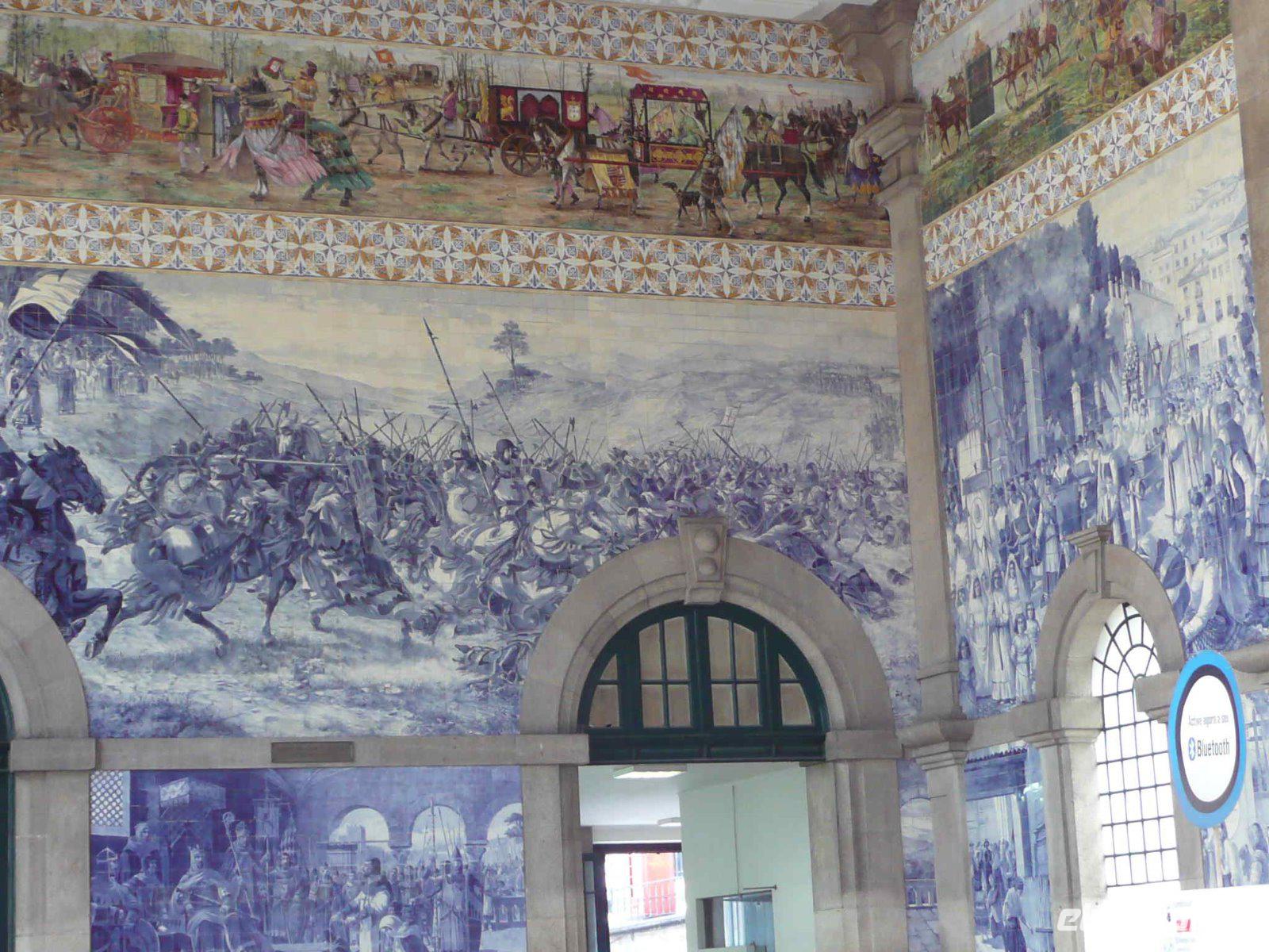 Im Bahnhof von Porto