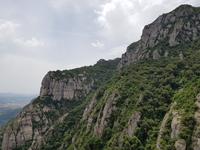 Kloster und Wanderund in Montserrat Berglandschaft (3)