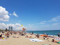 La Barceloneta Strand in Barcelona (4)