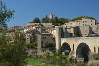 Willkommen in Besalu