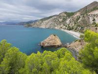Wanderung an der Küste bei Maro und Cerro Gordo Steilküste und Strand bei Nerja (6)