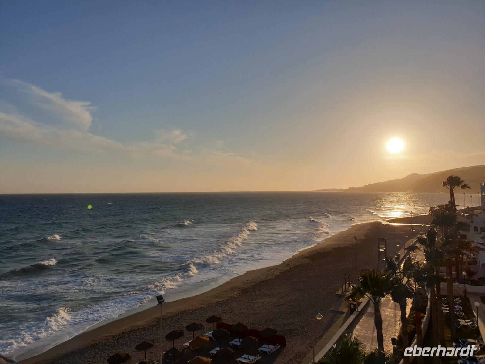 Abschied von der Reise auf der Terrasse von Hotel in Nerja (1)