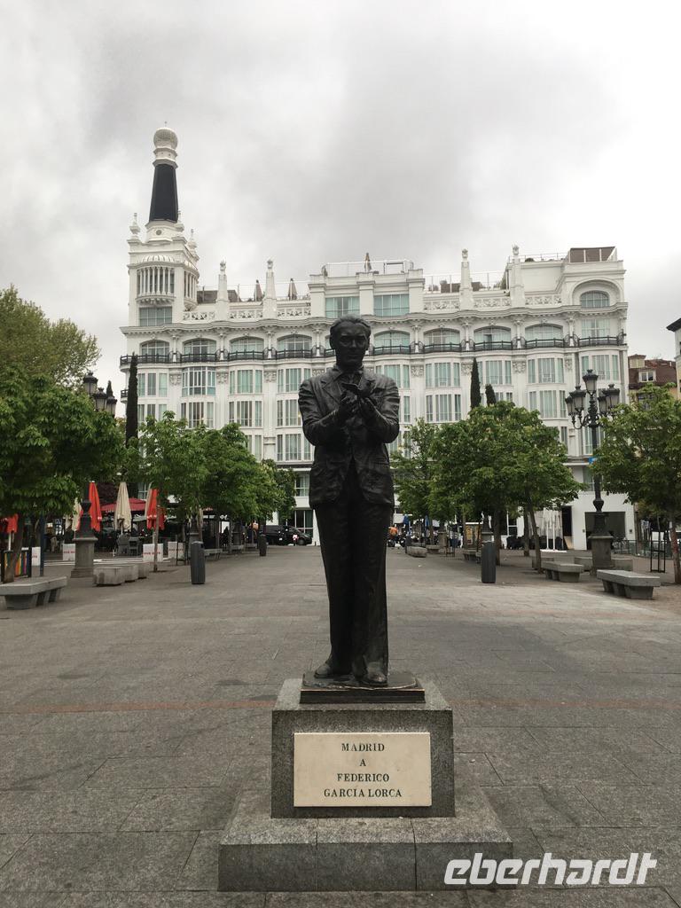 Statur García Lorca auf Santa Ana