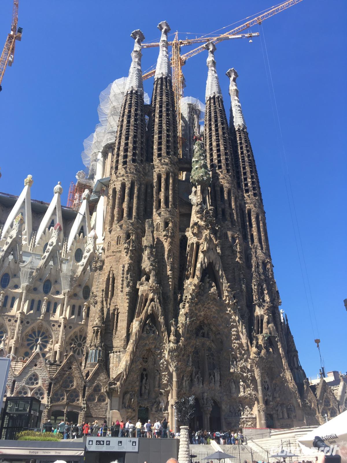 Sagrada Familia von außen