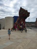 Puppy, der Blumenhund vor dem Guggenheim Museum