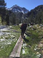 Über schmale Pfade durch die wilden Pyrenäen 