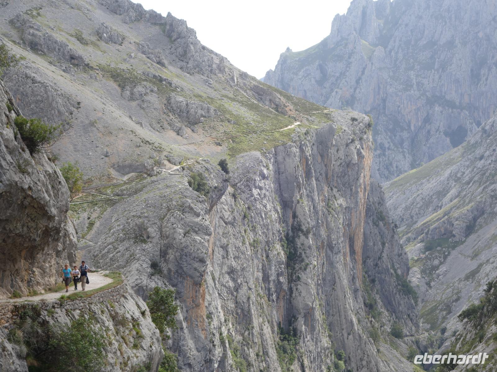 Wanderung auf der Ruta del Cares oder Cares Schlucht im Nationalpark Picos de Europa (52)