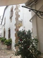 weiß gekalkte Häuser in Tossa