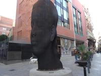 Vor der Konzerthalle 