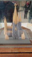 Modell der Sagrada Familia (grau-bereits gebaut, gelb-in Planung)