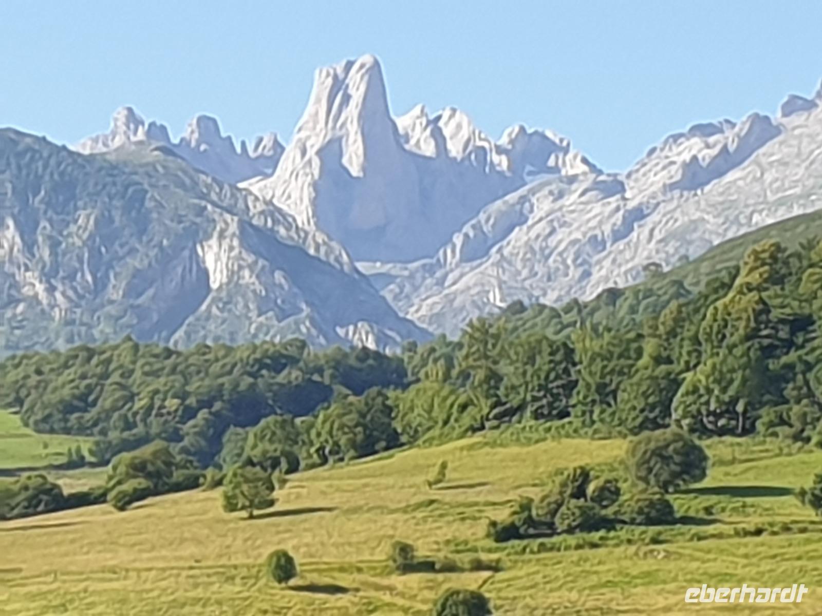 Tag  Wanderung bei den Covadonga-Seen - Ribadeo - Kathedralen-Strand (3)