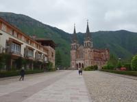 Tag  Wanderung bei den Covadonga-Seen - Ribadeo - Kathedralen-Strand (77)