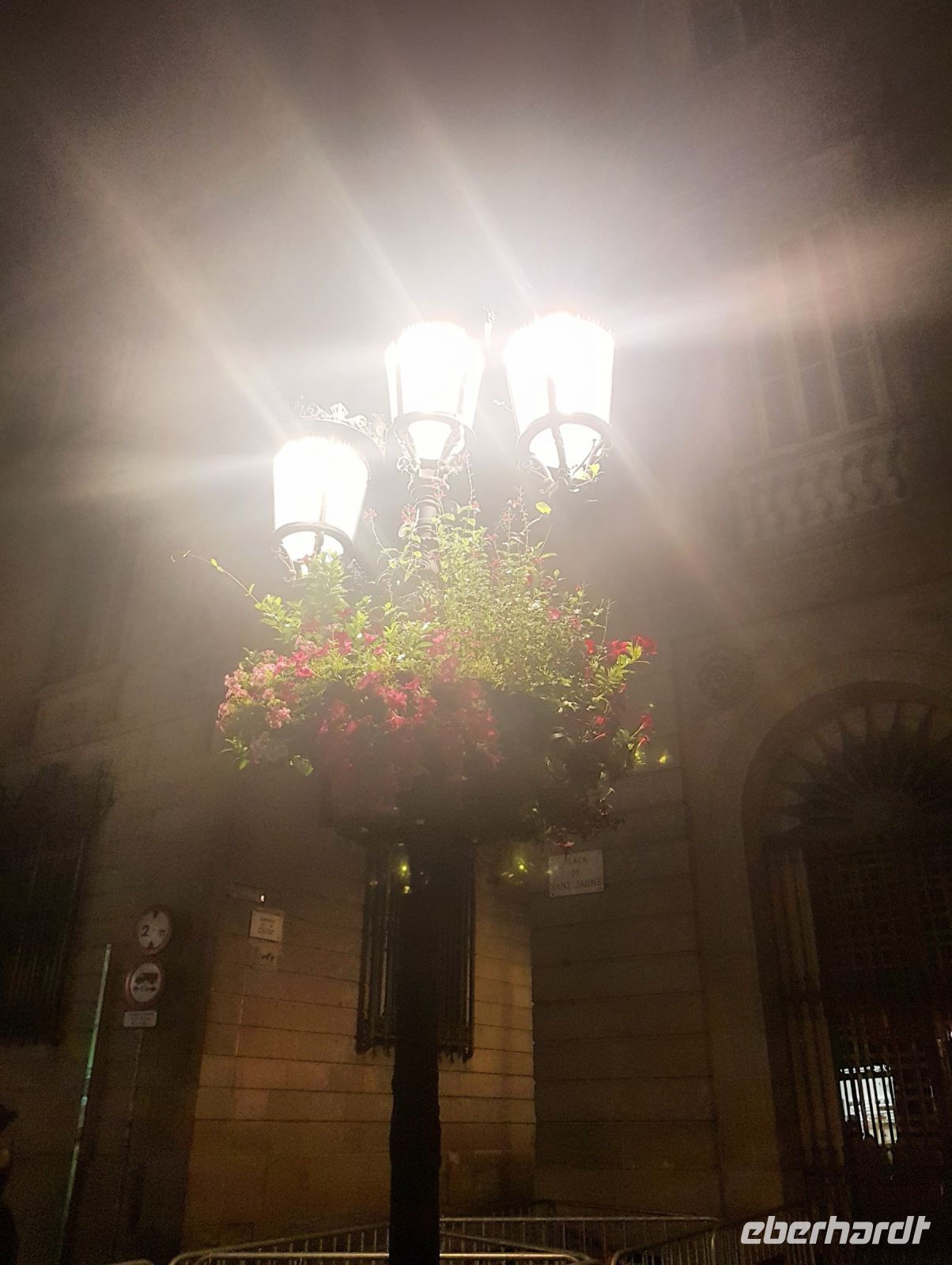 Plaza St. Jaume am Abend 