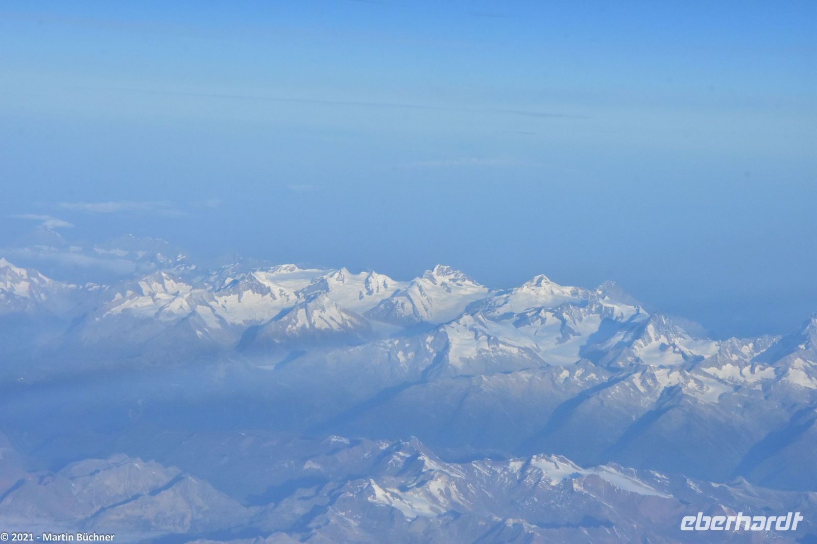 Easyjet Flug von Berlin nach Menorca - Überflug des Berner Oberland mit Jungfrau-Mönch-Eiger