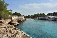 Badebucht von Cala Blanca