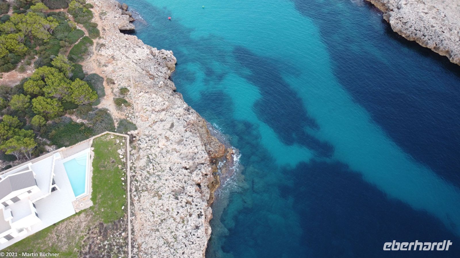 Wanderreise Menorca - Sonnenuntergang in Cala Blanca - Luftbild