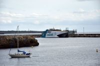 Wanderreise Menorca - Spaziergang in die alte menorquinische Hauptstadt Ciutadella - Speedjet nach Mallorca