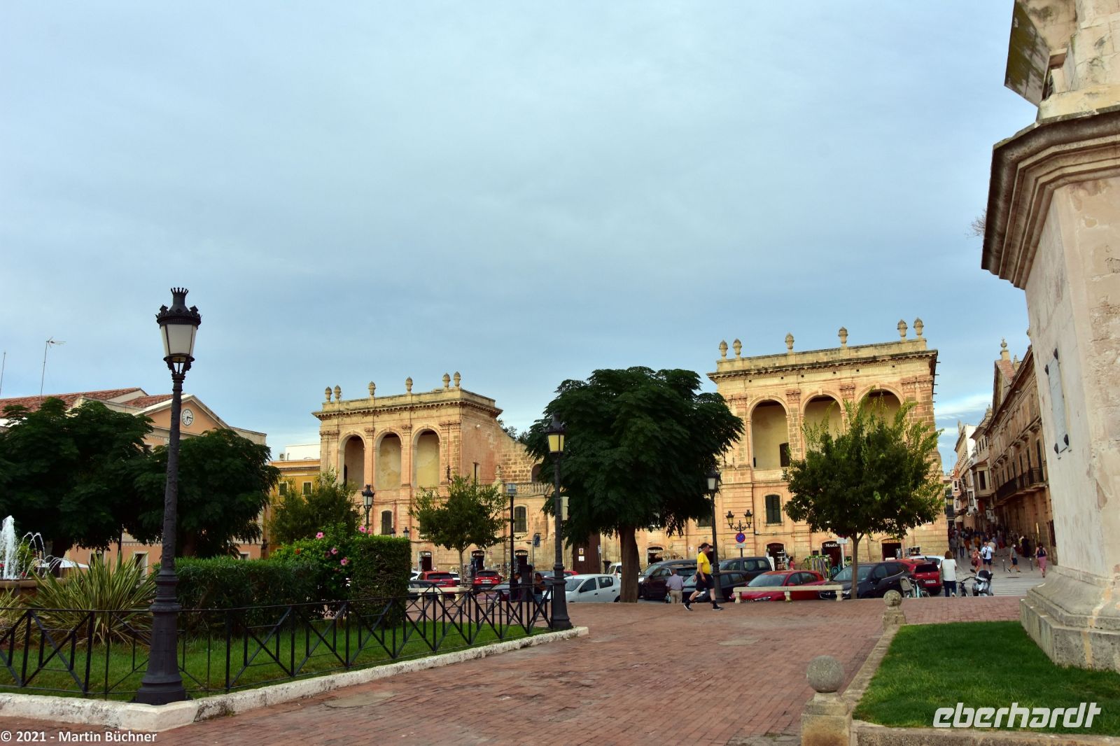 Wanderreise Menorca - Spaziergang in die alte menorquinische Hauptstadt Ciutadella