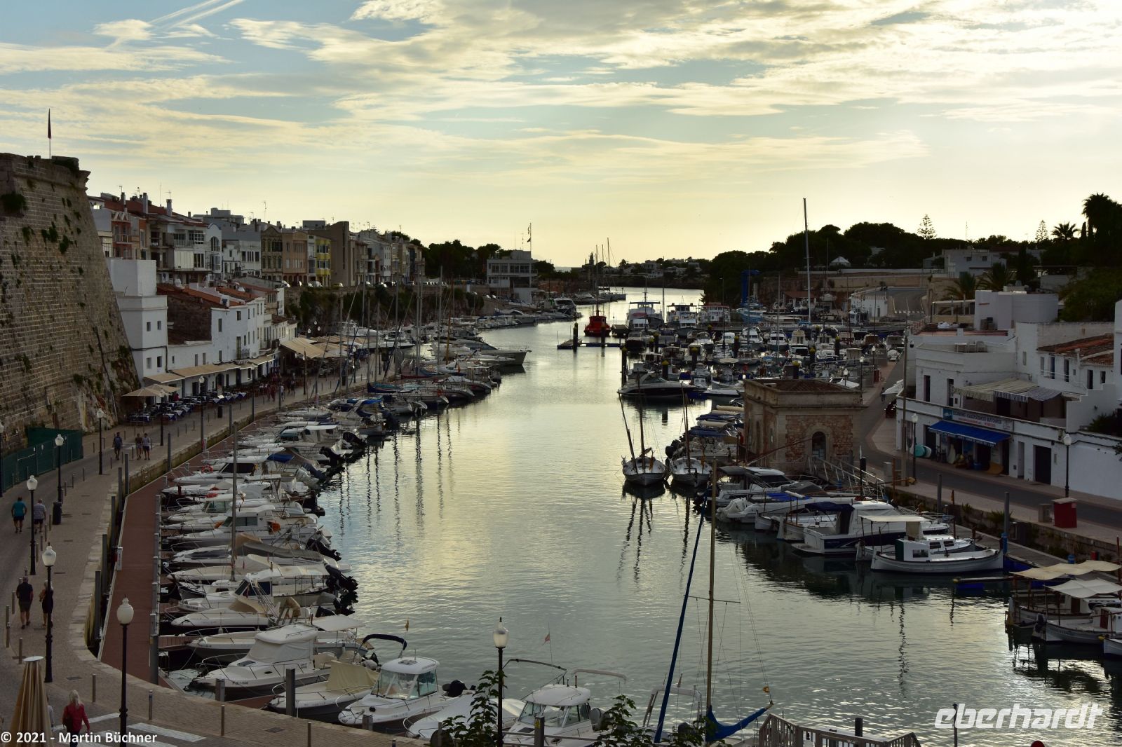 Wanderreise Menorca - Spaziergang in die alte menorquinische Hauptstadt Ciutadella - Der Hafen
