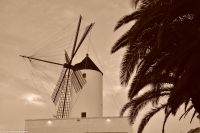 Wanderreise Menorca - Spaziergang in die alte menorquinische Hauptstadt Ciutadella - Die Altstadt - Moli des Comte Asador 