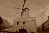 Wanderreise Menorca - Spaziergang in die alte menorquinische Hauptstadt Ciutadella - Die Altstadt - Moli des Comte Asador 