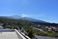 La Palma - Tajuya - von der Kirche übertrugen die TV Kameras die Ereignisse in alle Welt