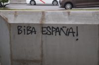 Wortspiel: Viva und Biba klingen gleich: Es lebe Spanien/Spanien besauf dich