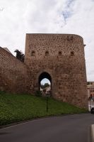 Torre de Albarrana - solche Türme standen außerhalb der Staumauer und waren durch torartige Konstruktionen mit ihr verbunden.