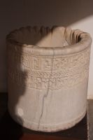 Arabische Inschriften auf einem (römischen?) Brunnen, Archäolog. Museum, Toledo