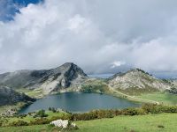 Covadonga See.jpg