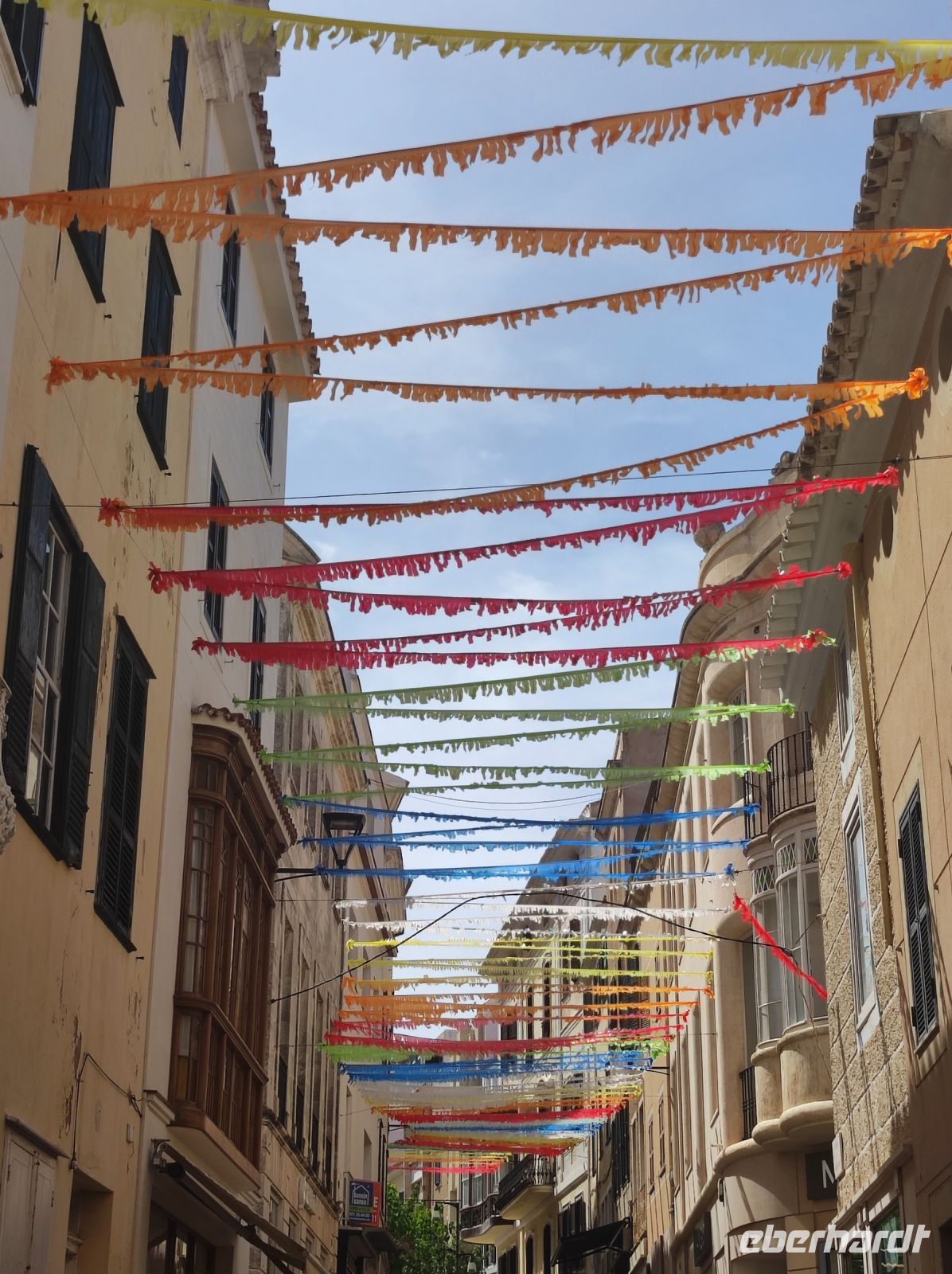 Straßendekoration in Mahon